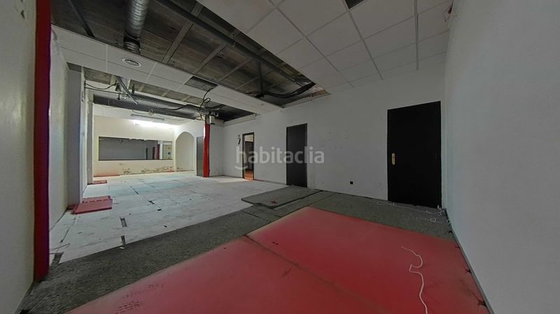 Foto 244dfe88-7730-42ca-a85f-902ea5a48652. Local comercial en Melide