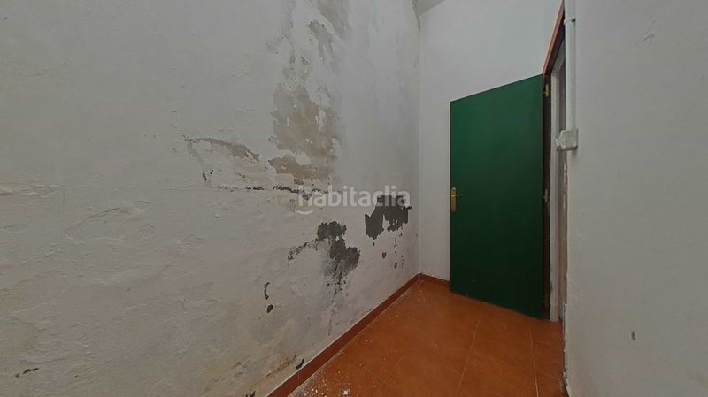 Foto a2f928ee-4227-4fd5-b2fa-badc5299ac70. Local comercial en Melide