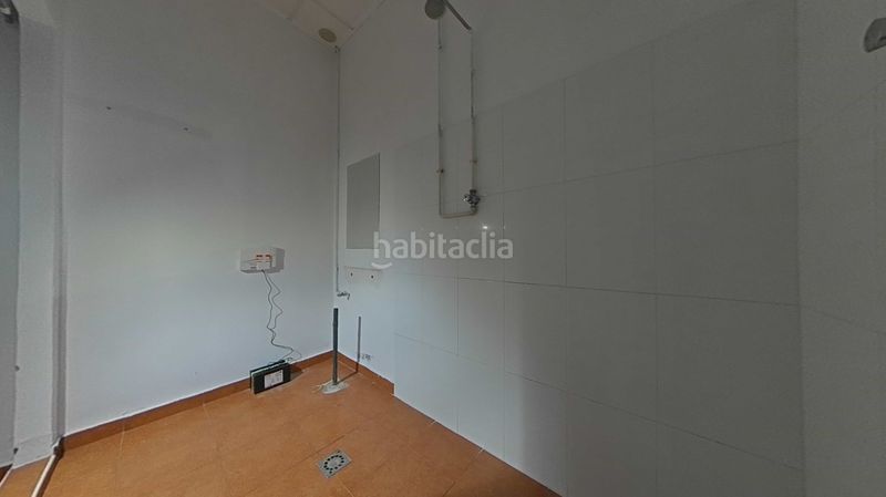 Foto d673583e-a0a0-4f87-a355-464b38b2a739. Local comercial en Melide