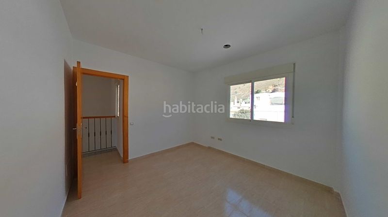 Foto 04b778f9-26ec-467e-8703-4dd76bf5ee6f. Casa adossada amb aparcament a Berja