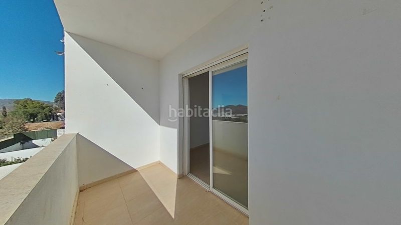Foto 36fe0533-cc4c-4de9-a252-a9931ca1f4aa. Casa adossada amb aparcament a Berja
