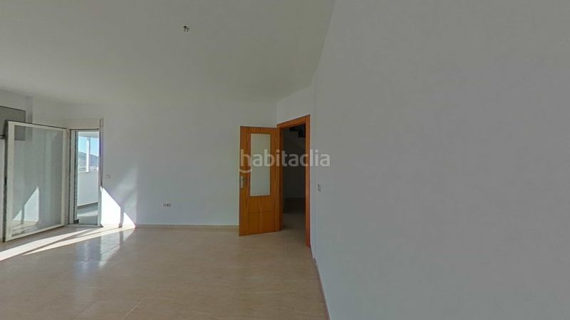 Foto 6cfbb89e-5780-4514-8fbb-47c8021f2624. Casa adossada amb aparcament a Berja