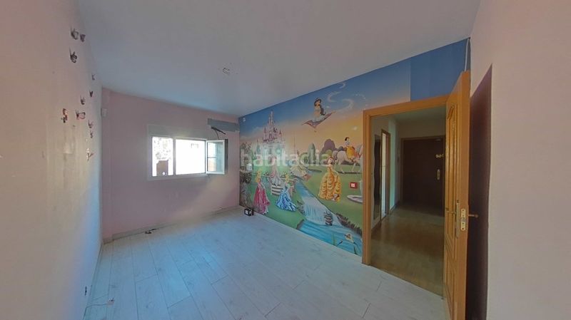 Foto ebb2c453-b8bf-4924-81fb-2f88f1d4a194. Pis a Coslada pueblo Coslada