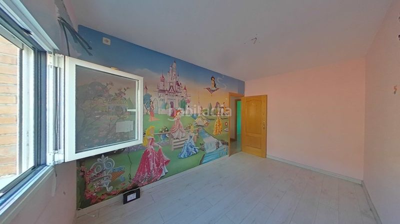 Foto f06a6755-f94e-4302-a10d-fea7d1998dd9. Pis a Coslada pueblo Coslada