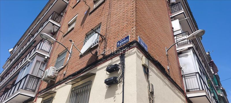 Foto 86604bd8-8ee3-4c1e-a8b0-58123e4c257a. Pis a Los Rosales Madrid