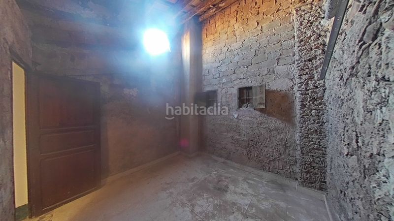 Foto d8366691-a2b3-4990-af0d-573ffa51fe22. Casa adossada a Onda