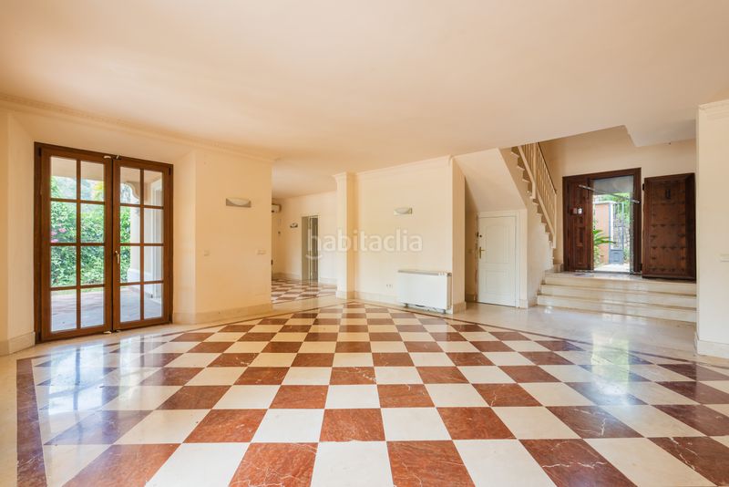 Foto 0e5f99a5-98de-439d-a9c4-c63ef2e1cd19. Casa amb piscina a La Concha - Resina Golf Estepona