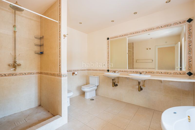 Foto 65a5d36f-dc4c-4948-92bb-92c0f5e59bfb. Casa amb piscina a La Concha - Resina Golf Estepona