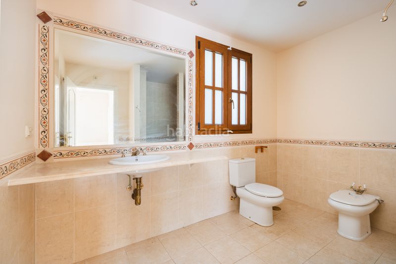 Foto 92cf14aa-3775-49cf-b827-723e56653b38. Casa amb piscina a La Concha - Resina Golf Estepona