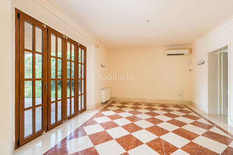 Foto b9d98194-87cc-4b06-bbda-f71d07f9adbd. Casa amb piscina a La Concha - Resina Golf Estepona