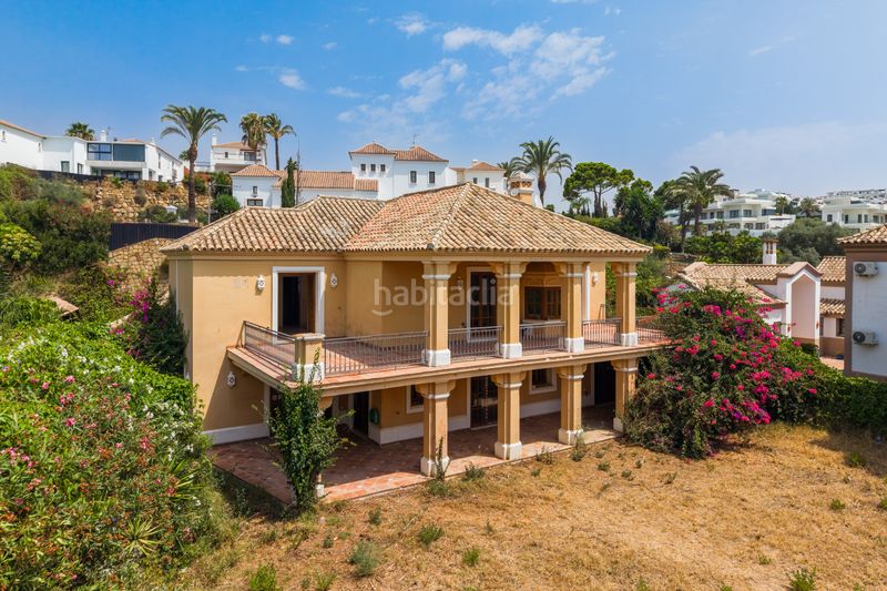 Foto cc8e26d6-f17f-4fdd-993c-a189601d3307. Casa amb piscina a La Concha - Resina Golf Estepona