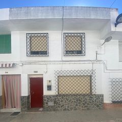 Casa adossada  De la paz