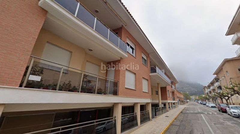 Foto f0b6c8fe-e2b3-4771-976e-82b68c75196c. Local comercial a Cocentaina