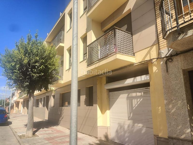 Foto c6fc9adc-503a-4887-bd84-6915ad753c14. Aparcament cotxe a Torelló
