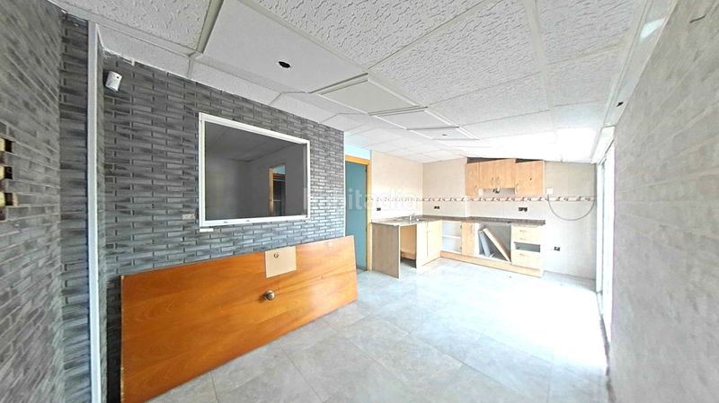 Foto d6c831aa-e883-41a3-86f6-2a2337c63265. Edificio en Casc Antic Amposta