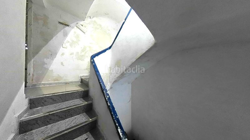 Foto b0c1ac28-cfa8-41c7-a390-a93ec88834d8. Edifici a Casc Antic Amposta