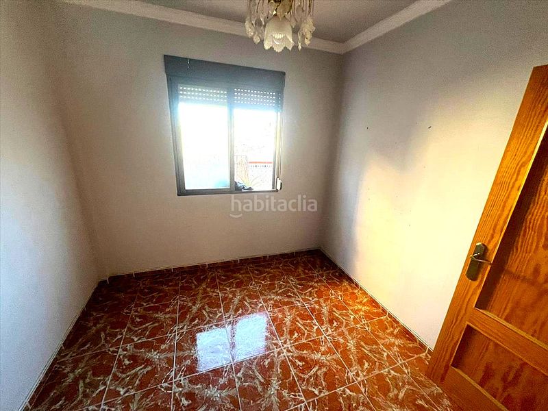 Foto b17f7663-1277-4621-aa6b-0387852f44a7. Casa adossada amb aparcament a Fuente Vaqueros