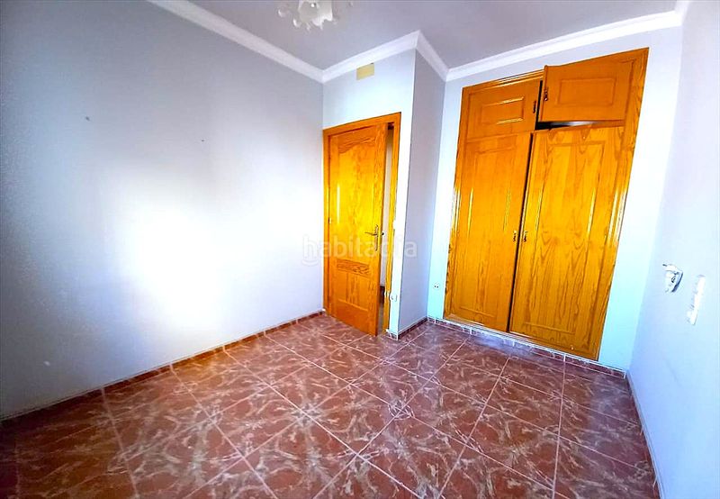 Foto c2a8f2c1-620b-4c39-b21d-13fc75b574e8. Casa adossada amb aparcament a Fuente Vaqueros