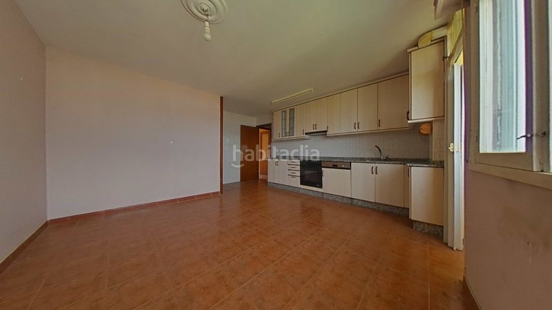 Foto 27d1ecee-ba83-4880-855d-dd4412982b9a. Pis a Fene