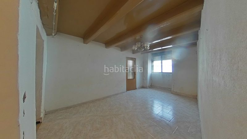 Foto b599efa2-c71b-456d-97ae-e7a405761723. Casa amb aparcament a Castronuño