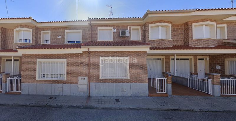 Foto f3b55bd3-c830-4e05-bf7a-b49c12930126. Casa adossada a Sonseca