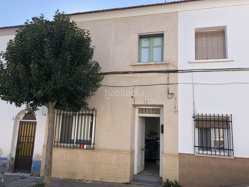 Foto e32fc95d-0a8a-4c54-81d3-00eff470d177. Casa adossada a Campo de Criptana
