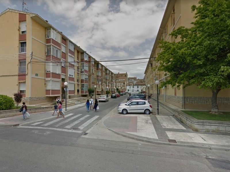 Foto f478ee70-cbe8-4c03-974f-1da7cce2acc4. Pis a Perpetuo Socorro Huesca