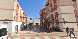 Pis a Calle Saturno