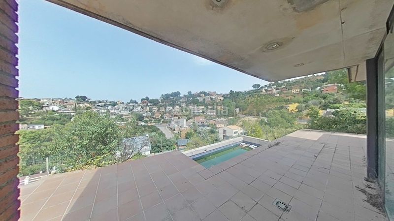 Foto 8dd8d064-678a-4c41-81d9-3d4d1e67e73a. Casa amb piscina a Vallirana