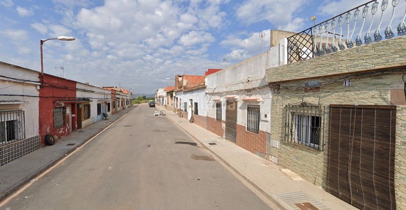 Foto ff35120d-4f5b-4378-b13a-5f3c55d182d3. Casa adossada a Carlet