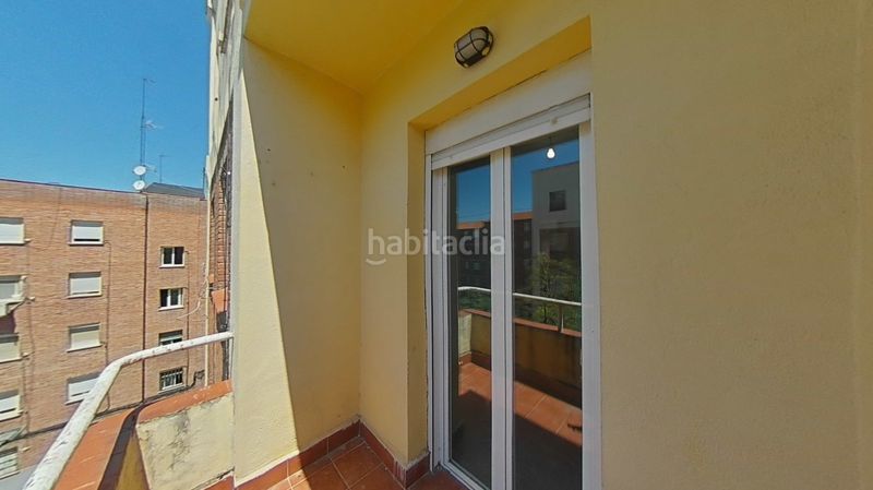 Foto 883cd4e1-f8e5-49d8-9353-0db54cb9400a. Piso en Numancia Madrid