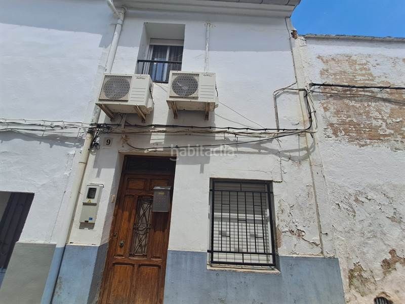 Foto d3889b74-cf67-43d2-ba16-aab08f6302ab. Pis a Enguera