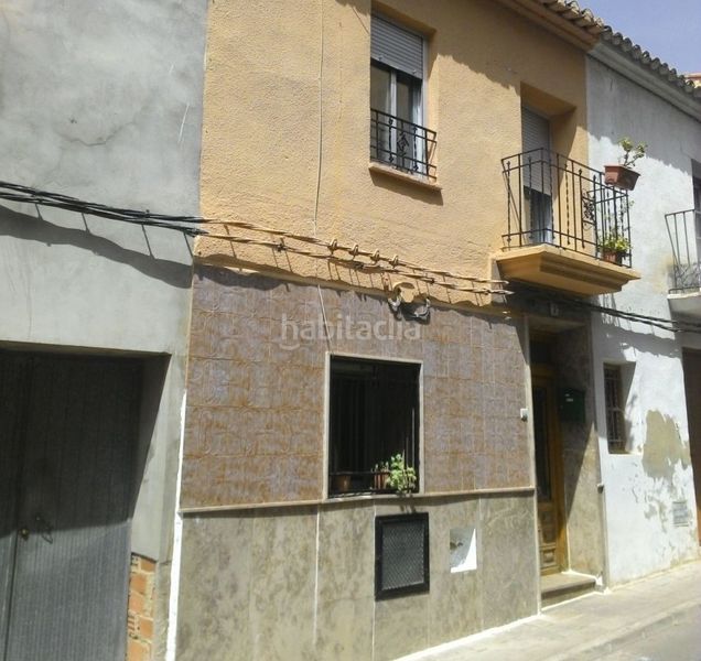 Foto ba6b5f41-af76-4a09-b39c-377e42bd4bc6. Casa adossada a Macastre