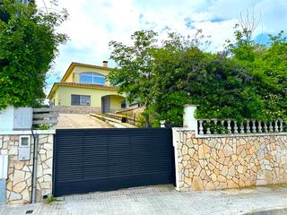 Maison à Avenida De Tordera