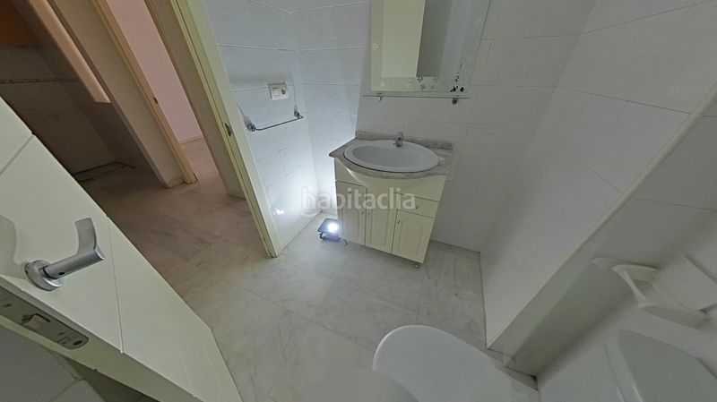 Foto e12b130c-a6f2-4e59-9327-854d2d2671ca. Edifici a Urbadiez - Entrepuentes Sevilla