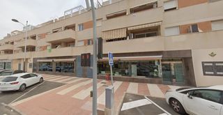 Local Comercial en AV SABINAR