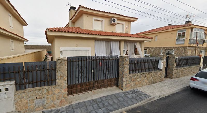 Foto eb45cbb9-f1c9-4e8b-9847-d476bd117495. Casa a Camarena