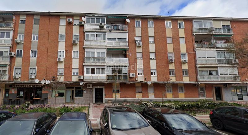Foto d1337017-90d7-49df-9488-0b887348fff6. Casa a Reyes Parla