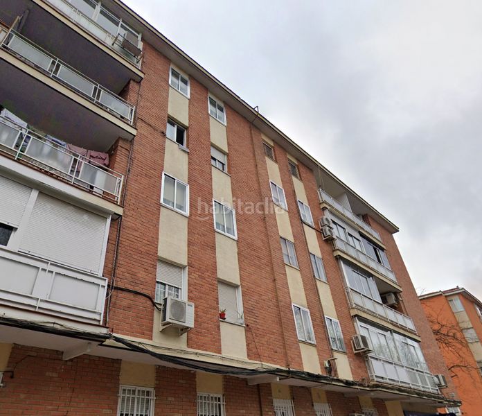 Foto 2f9a49b3-f87e-4902-bbf2-c750ef6caebc. Casa a Reyes Parla