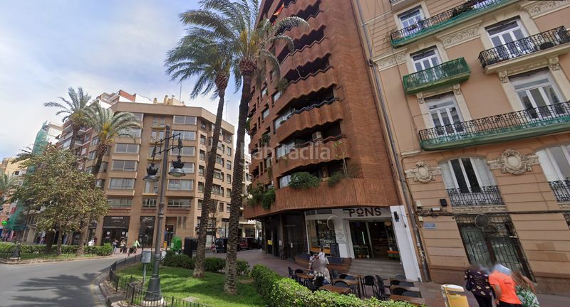 Foto 05edc3a1-e0c0-4a45-8e60-4990b5bc2e07. Casa amb aparcament a Russafa Valencia