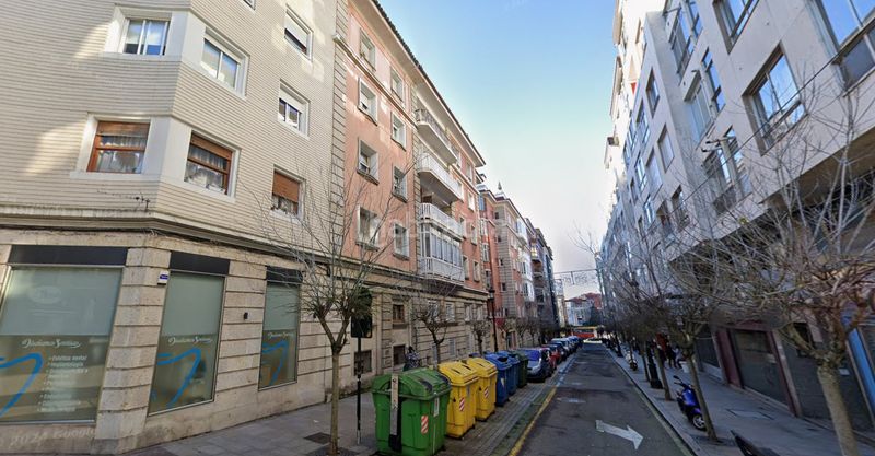 Foto 0cce9444-a798-4e3b-a363-47ed61603f44. Casa a Plaza Independencia Vigo