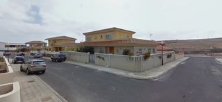 Casa a FARMACEUTICO MANUEL GONZALEZ ROSALES