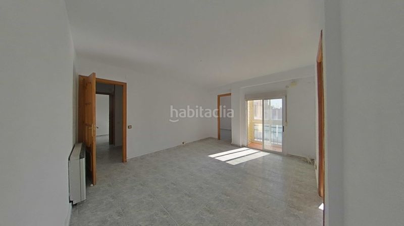 Foto 53719021-0a6a-4e3b-9acf-87371792f1b8. Pis a Canillejas Madrid