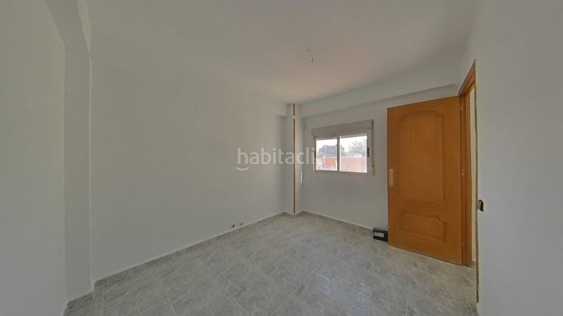 Foto db5dfc8f-b1a7-4cb0-89fd-6993b925569e. Pis a Canillejas Madrid
