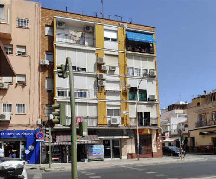 Foto a442ee0d-2ba3-49c2-bee1-d442eeb90a61. Casa a Cruz Roja Sevilla