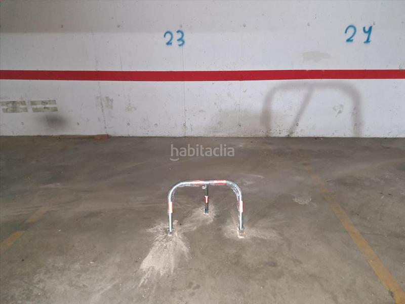 Foto b9d9c9f3-86ba-4931-93d7-5b64d4cd86a6. Parking coche en Lepe
