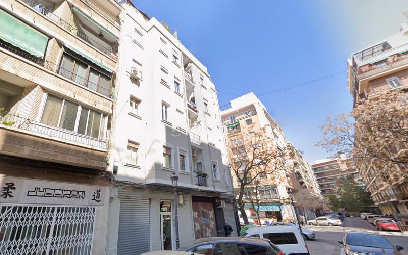 Foto 8fd4a9c0-a459-407d-9ed0-d571b23928d0. Pis a Mont Olivet Valencia