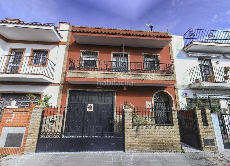 Foto f1fd9bfc-dd8f-40b0-8355-03e15741026a. Pis a Palmete Sevilla