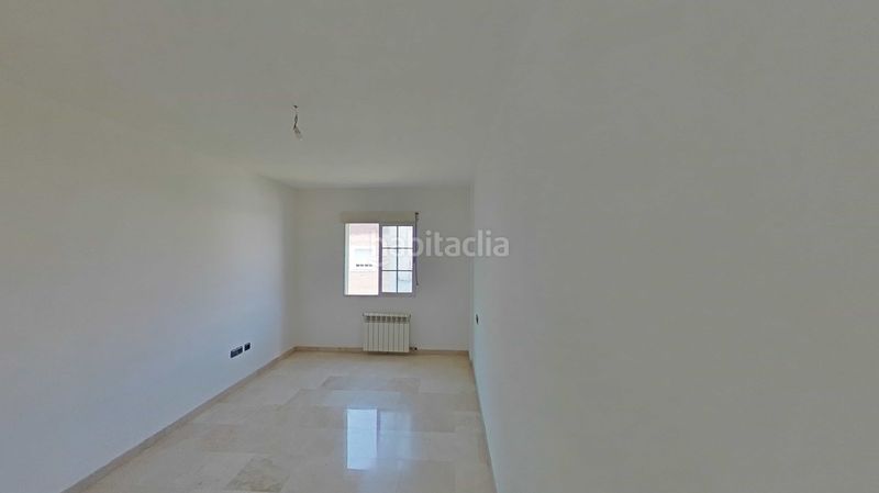 Foto edf702de-e38f-43fe-97c8-769c6beaf3e8. Pis amb calefacció a San Antón Armilla
