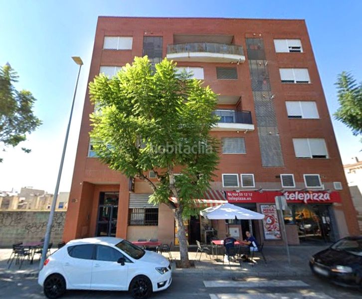 Foto f5596424-e36b-4f0d-8ec9-c3b7481edb2c. Casa a Centro Almazora / Almassora